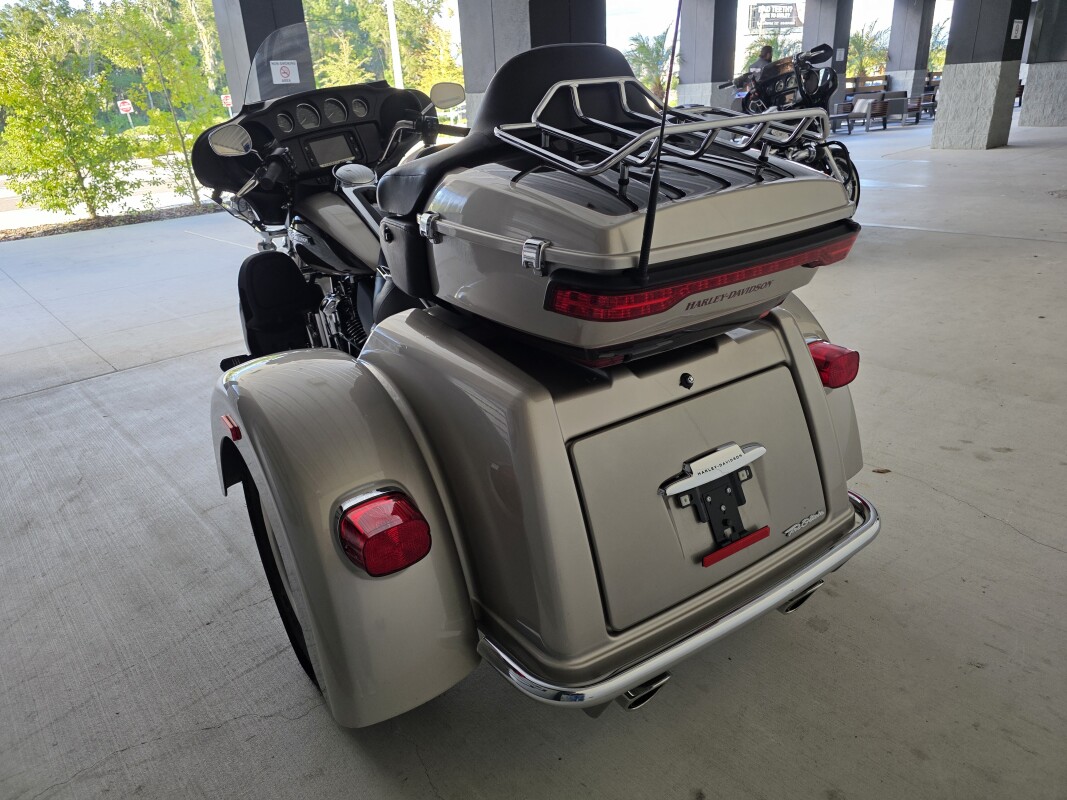 2018 Harley-Davidson Tri Glide Ultra - Photo 10