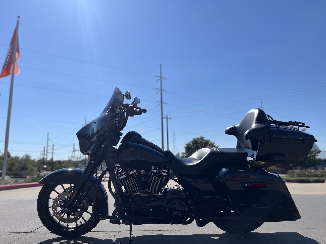 2019 Harley-Davidson Street Glide Special FLHXS Vivid Black 662038 - Photo 6