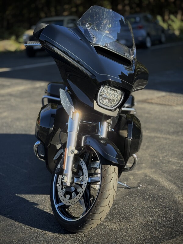 2025 Harley-Davidson Street Glide Ultra Vivid Black - Photo 6
