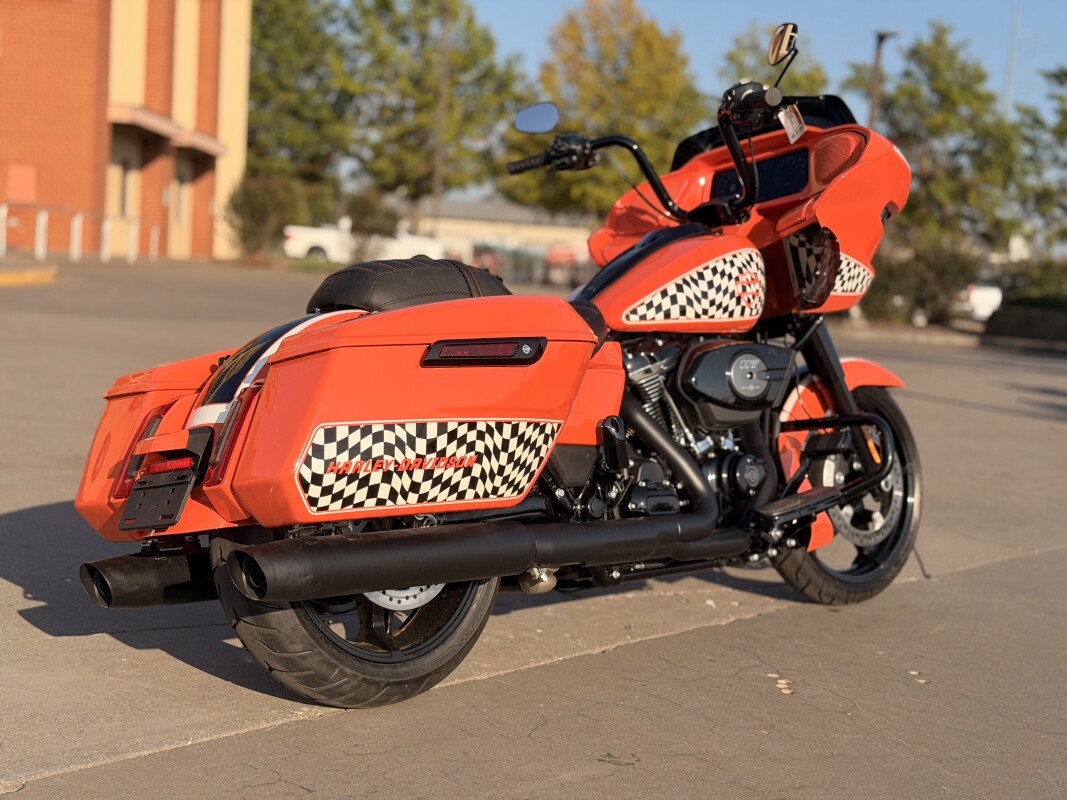 2025 Harley-Davidson Road Glide FLTRX Custom Retro 70s racing 1of1 - Photo 3