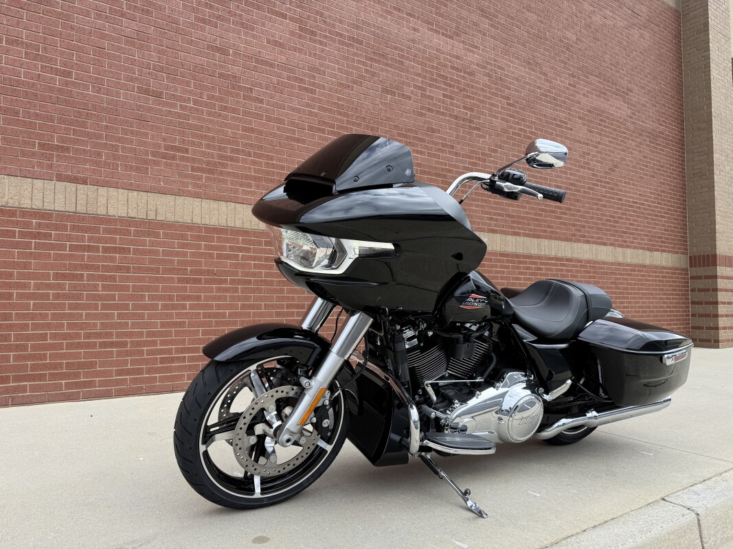 FLTRX 2025 Road Glide - Photo 8