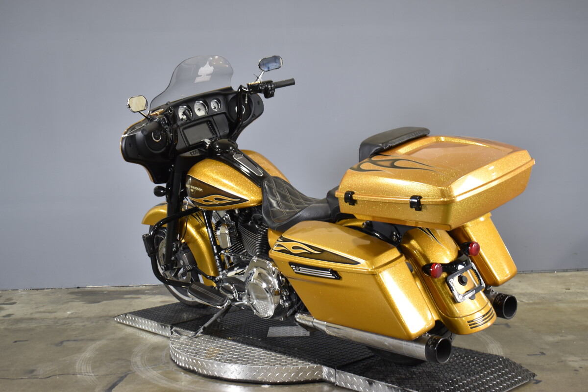 2016 Harley-Davidson Street Glide Special FLHXS - Photo 6