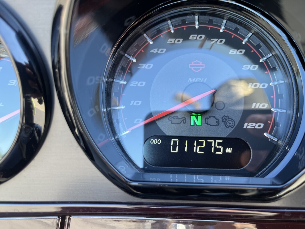 2019 Harley-Davidson CVO Street Glide FLHXSE Black Forest 951389 - Photo 10