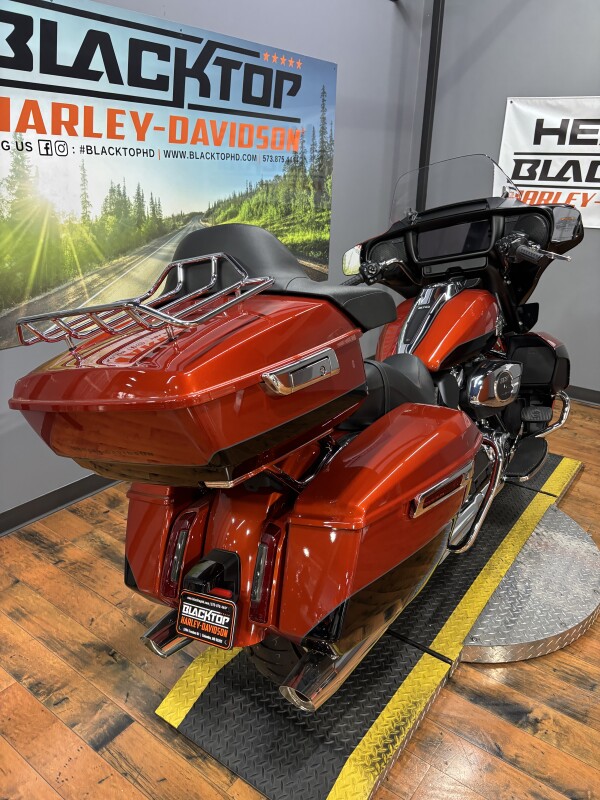 2025 Harley-Davidson Street Glide Ultra WHISKY FIRE/BLK CO - Photo 5