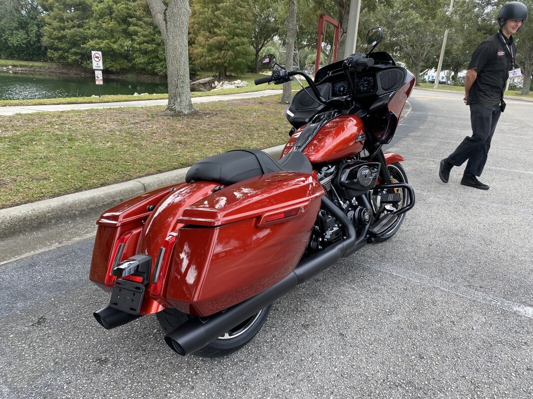 2025 Harley-Davidson Road Glide - Photo 8