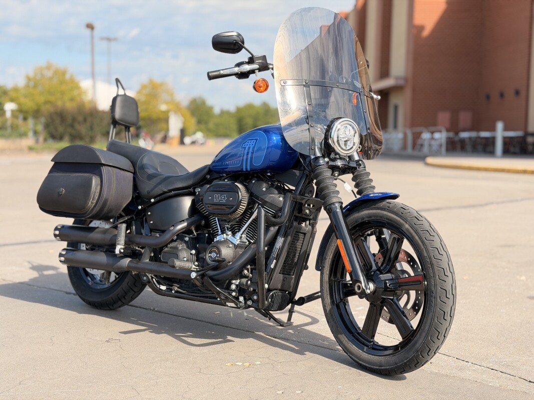 2024 Harley-Davidson Street Bob 114 FXBBS Blue Burst 040476 - Photo 2
