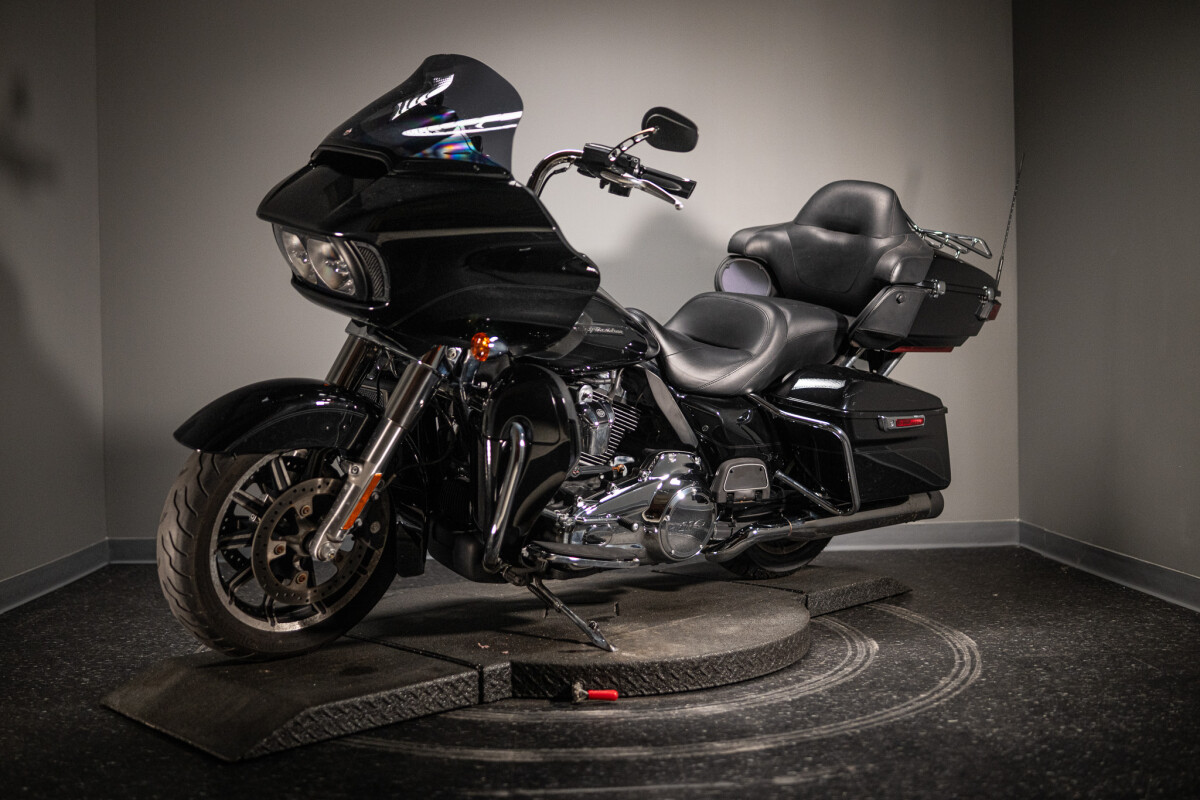 2019 Road Glide Ultra (FLTRU) - Photo 3