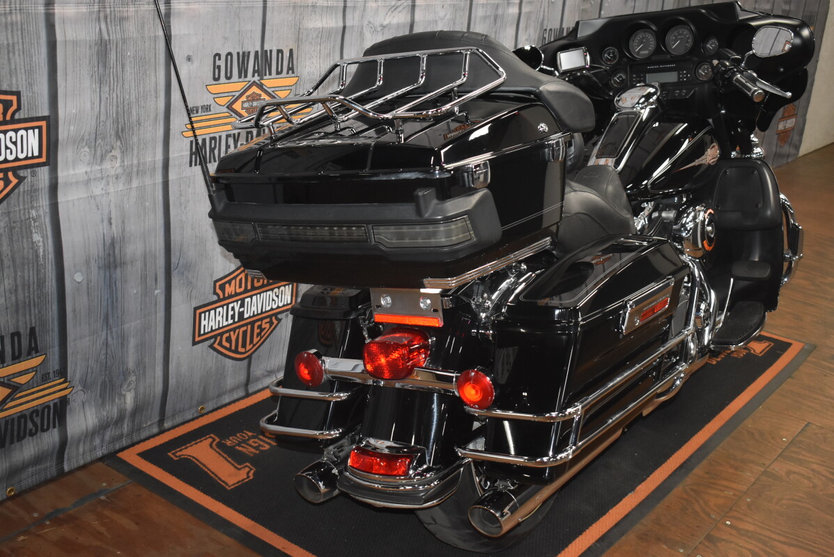 FLHTC 2010 Electra Glide Classic - Photo 6