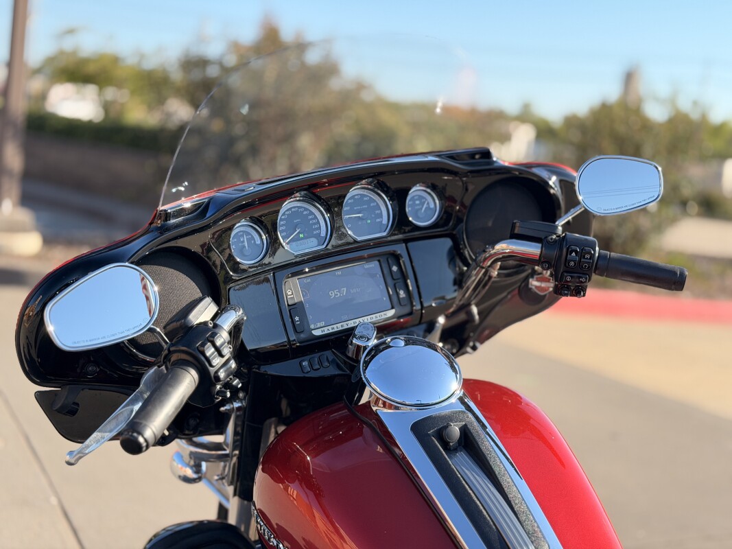 2018 Harley-Davidson Ultra Limited FLHTK WKDRED/TWTDCHRY 645800 - Photo 6