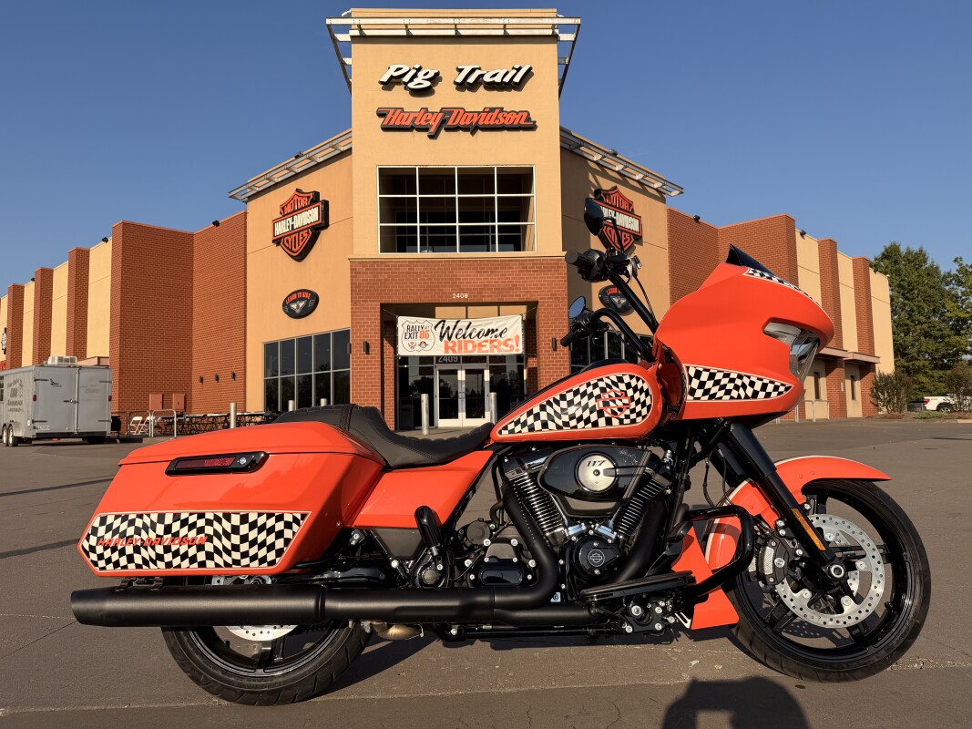 2025 Harley-Davidson Road Glide FLTRX Custom Retro 70s racing 1of1