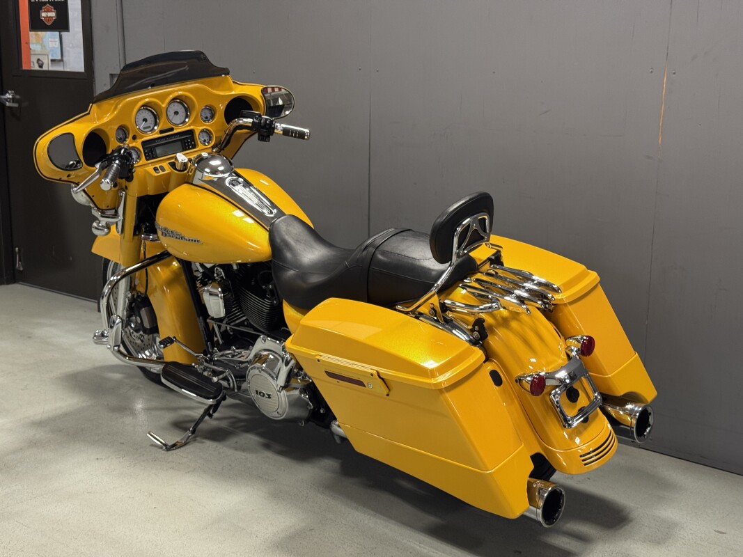 FLHX 2013 Street Glide - Photo 6