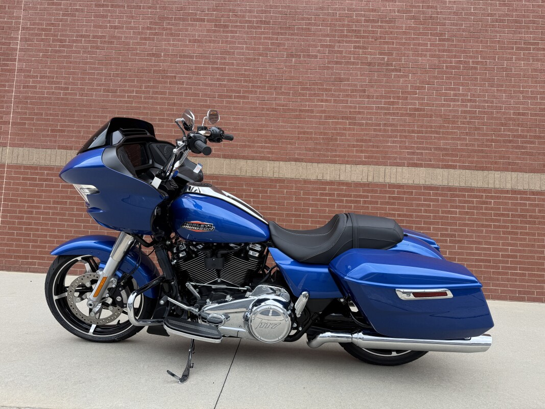 FLTRX 2025 Road Glide - Photo 6