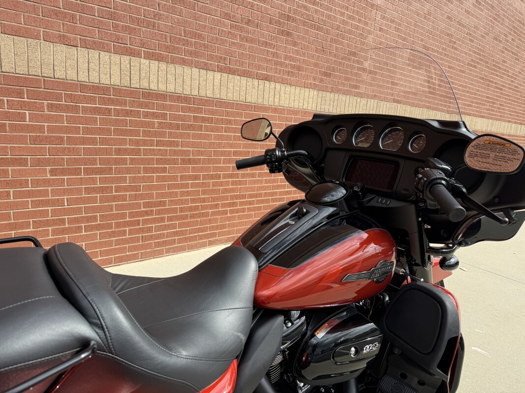 FLHTCUTG 2025 Tri Glide Ultra - Photo 5