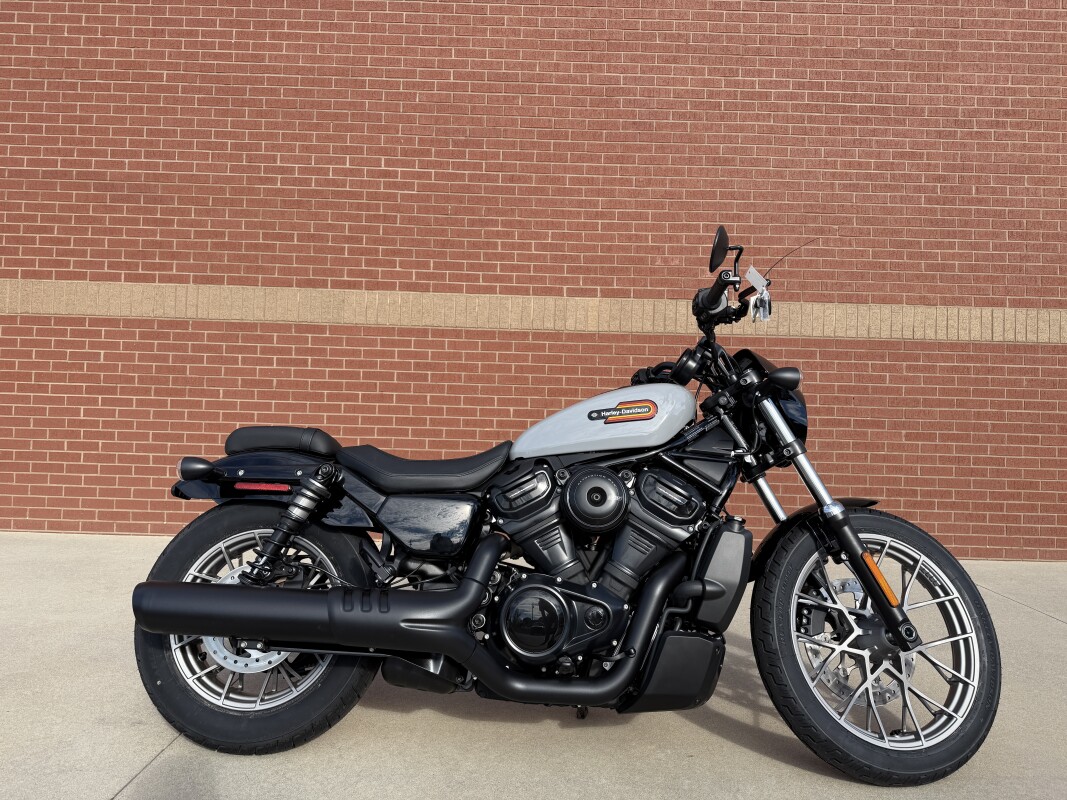 RH975S 2025 Nightster Special