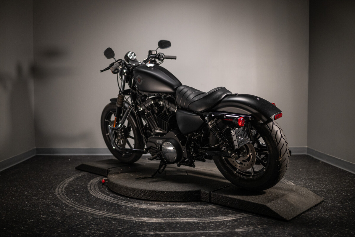 2021 Iron 883 (XL883N) - Photo 5