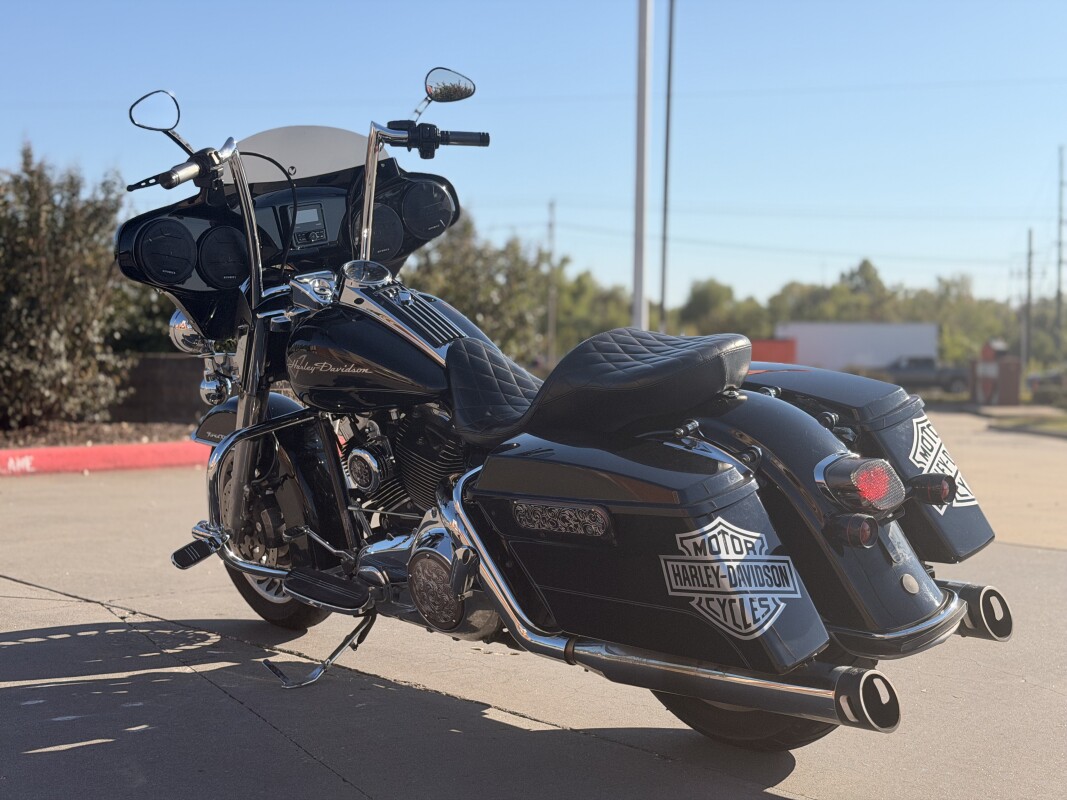 2012 Harley-Davidson Road King FLHR103 BLACK - Photo 4