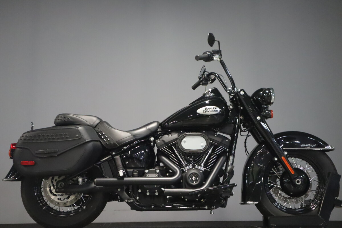 2023 Harley-Davidson® Heritage Classic FLHCS | Rawhide Harley