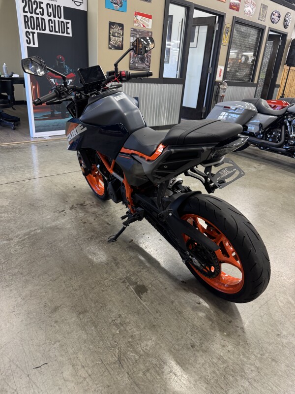 2024 KTM 390 Duke F4388X1 - Photo 7