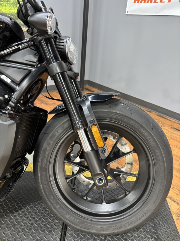 2025 Harley-Davidson Sportster S VIVID BLACK - Photo 5