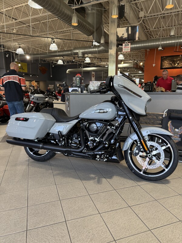 FLHX 2025 Street Glide