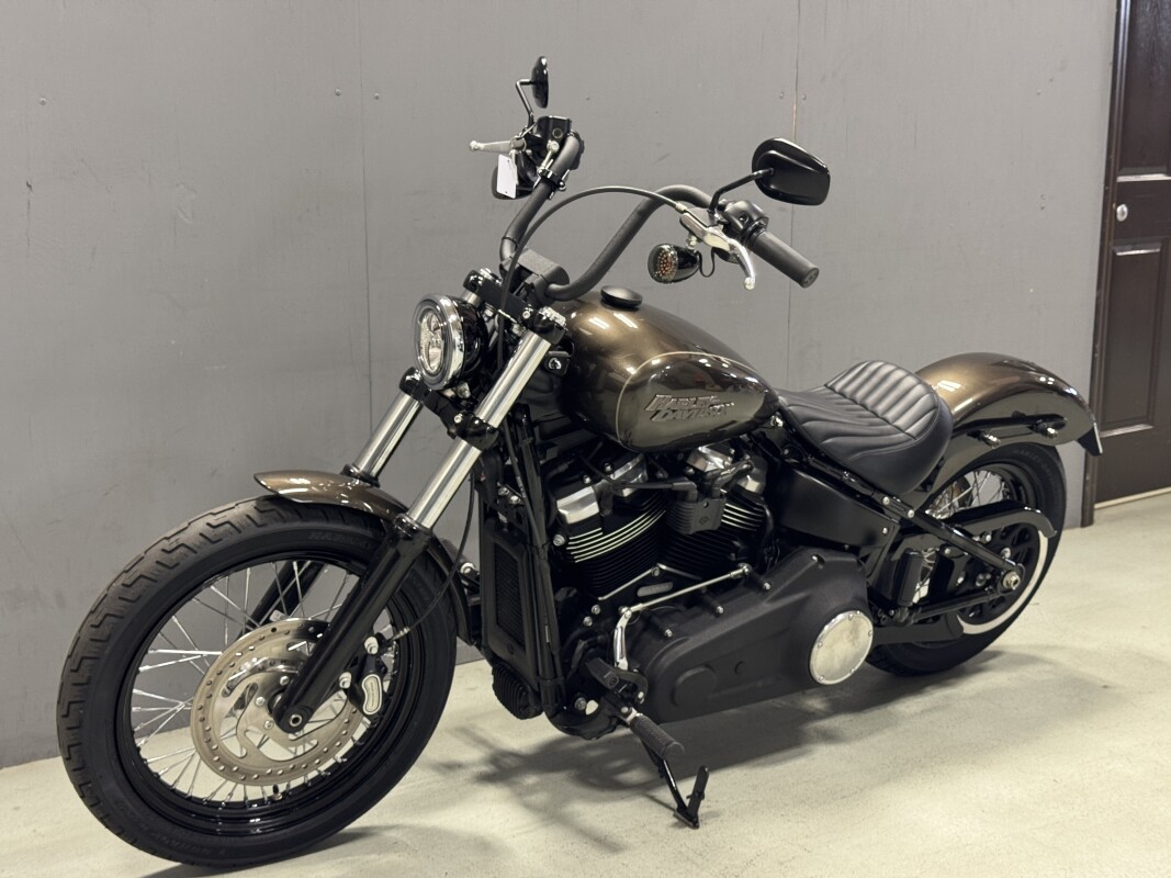 FXBB 2020 Street Bob - Photo 4