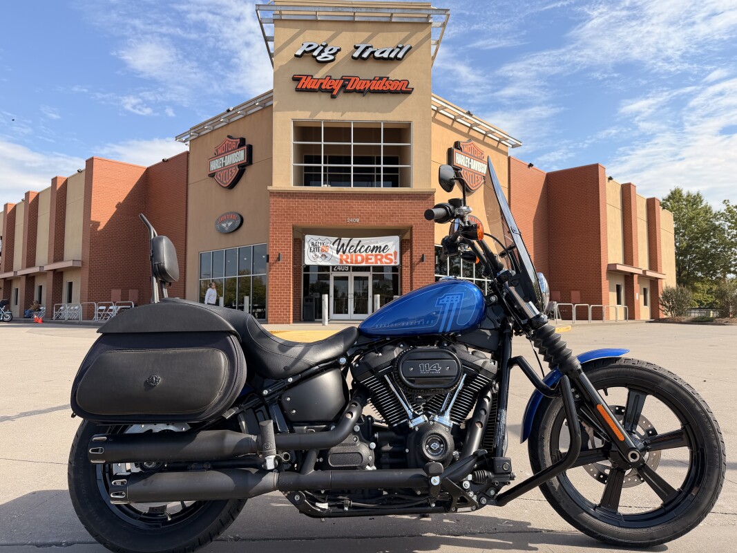 2024 Harley-Davidson Street Bob 114 FXBBS Blue Burst 040476