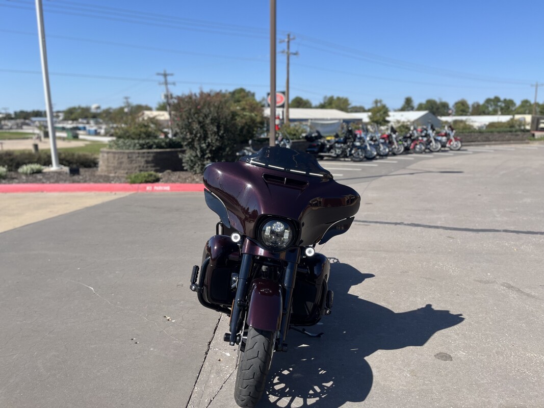 2019 Harley-Davidson CVO Street Glide FLHXSE Black Forest 951389 - Photo 8