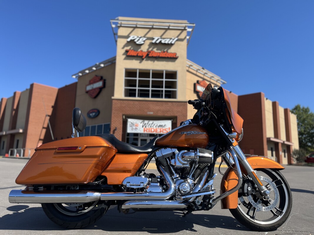 2015 Harley-Davidson Street Glide Special FLHXS Amber Whiskey 644186