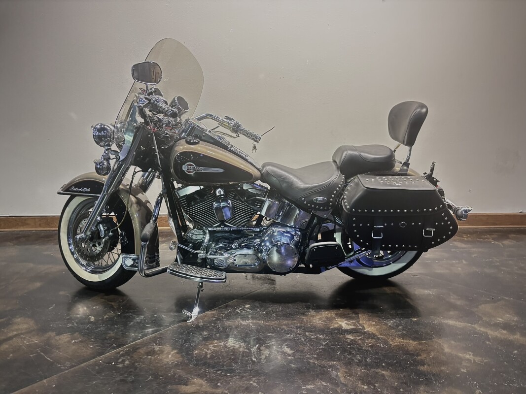 2004 Harley-Davidson Heritage Softail Classic - Photo 7