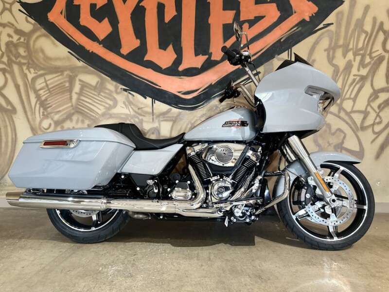 FLTRX 2025 Road Glide™