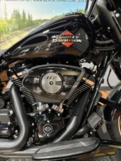 2025 Harley-Davidson® Street Glide™ MDNGHT FIRSTORM BO thumb 3