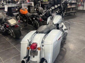 2015 Harley-Davidson Street Glide Special thumb 1