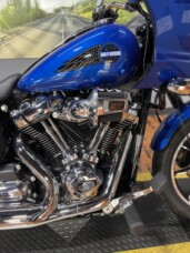 2025 Harley-Davidson® Low Rider™ ST BLUE BURST/CHROME TRIM thumb 3