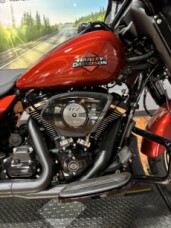 2025 Harley-Davidson® Street Glide™ WHSKEY FIRSTORM BO thumb 3