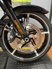 2025 Harley-Davidson® Street Glide™ MDNGHT FIRSTORM BO thumb 2