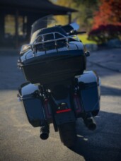 2025 Harley-Davidson® Street Glide® Ultra Vivid Black thumb 1