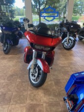  2019 Harley-Davidson® Road Glide® Ultra thumb 2