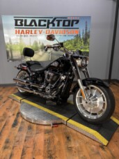 2025 Harley-Davidson® Fat Boy® VIVID BLACK W/ PINSTRIPE thumb 0