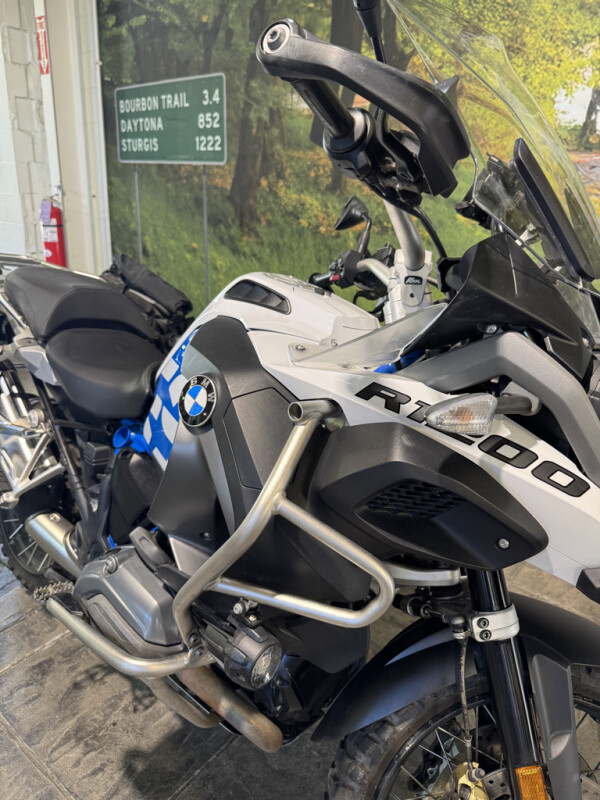 2018 BMW Motorrad R 1200 GS Adventure Light White / Cordoba Blue - Photo 2