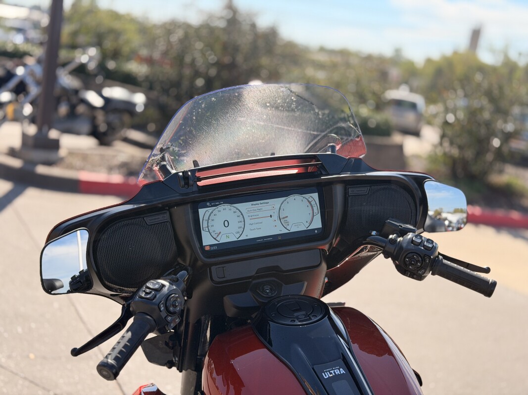 2025 Harley-Davidson Street Glide Ultra FLHXU Whiskey Fire / Vivid Black - Photo 6