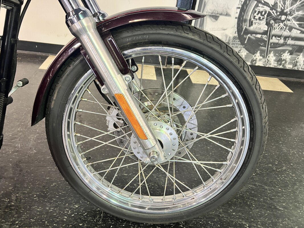 2006 Harley-Davidson 1200 Custom Black Cherry and Black XL1200C - Photo 3