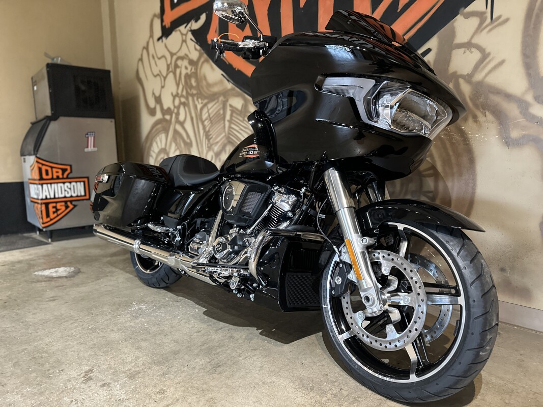 FLTRX 2025 Road Glide - Photo 7
