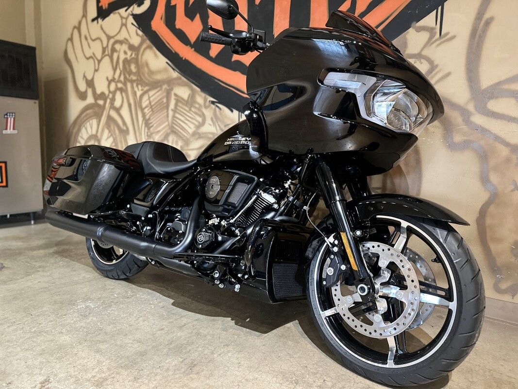 FLTRX 2025 Road Glide - Photo 7