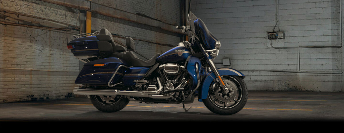 Harley-Davidson CVO Limited 2018 FLHTKSE BLUE
