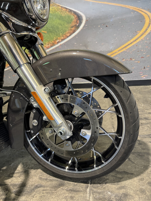 2023 Harley-Davidson Street Glide Special - Photo 6