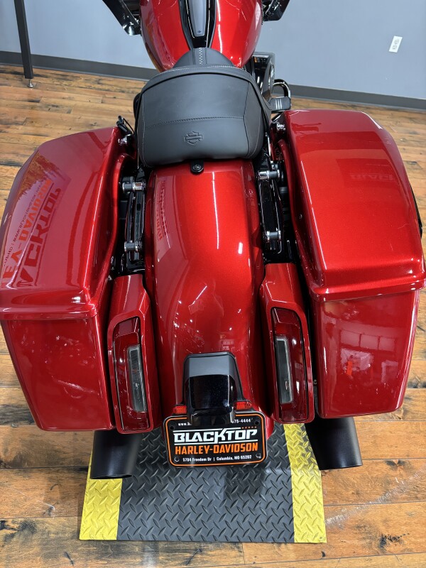 2025 Harley-Davidson Road Glide BRILLIANT RED/BLK TRIM - Photo 6