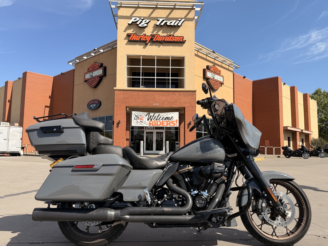 2022 Harley-Davidson Street Glide ST FLHXST Gunship Gray 659710 - Photo 2