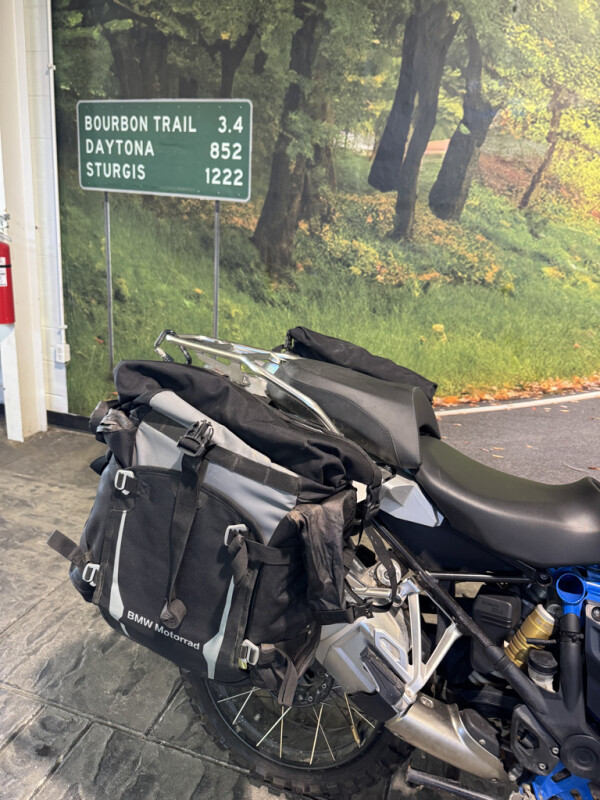 2018 BMW Motorrad R 1200 GS Adventure Light White / Cordoba Blue - Photo 5