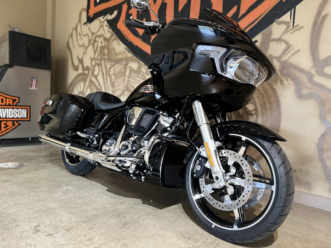 FLTRX 2025 Road Glide - Photo 7
