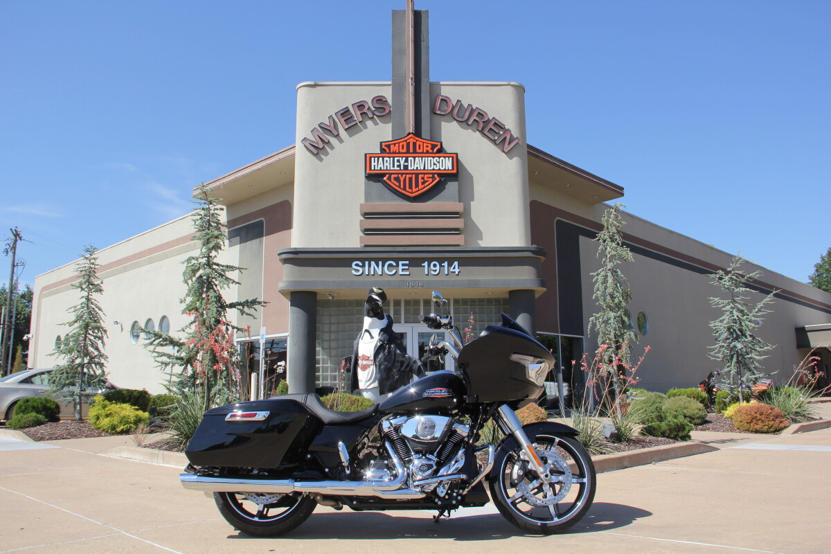 2025 Harley-Davidson Street Glide Vivid Black
